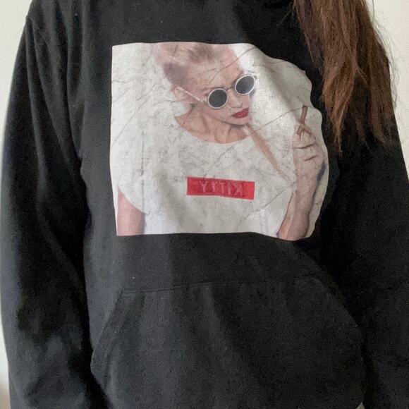 Black Graphic Hoodie Pullover Sweatshirt with Print - Spinns‎ "Kitty" - Picture 3 of 8